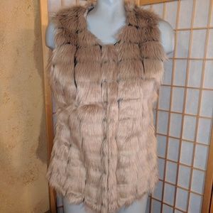 Faux fur vest, New with tags, Medium